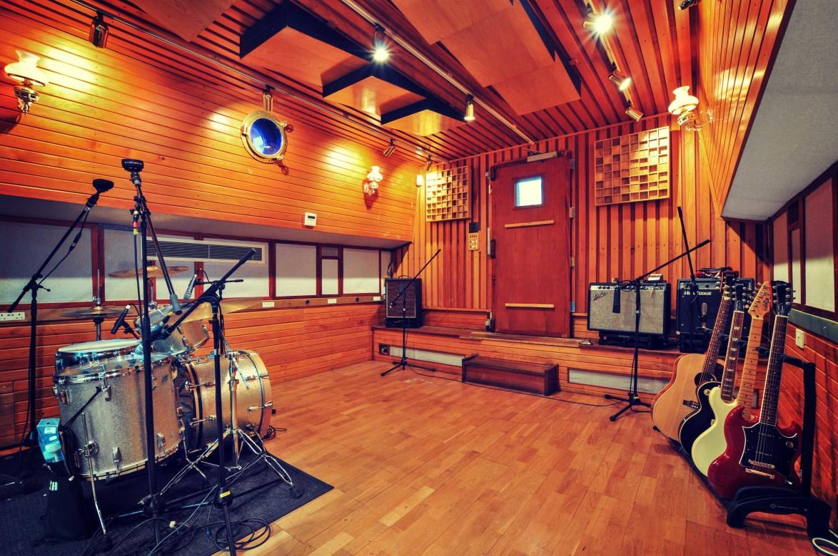 Akustik Stüdyo Mobilyaları