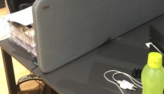 Ofis Akustiği Masa Seperatörleri 